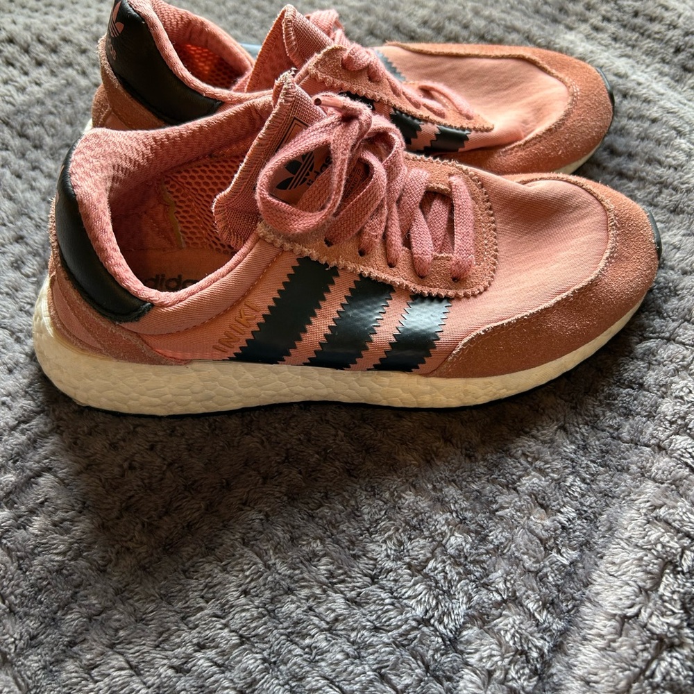Adidas Iniki RUNNER Pink Womens